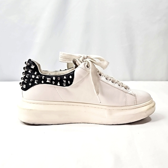 Steve Madden Gaines Women's Platform Studded Gilmore Sneaker Size 7 - Picture 1 of 8